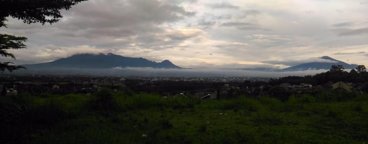 Villa Malang Puncak Buring Dış mekan fotoğraf